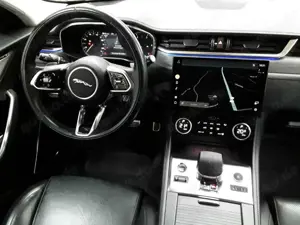 Jaguar F-Pace F-Pace D200 AWD SE Navi AHK Leder Sthzg Bild 5