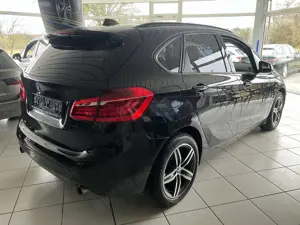 BMW 220 220dActiv/SportLine/Parkasst/el.Heckkl/LED/Navi Bild 2