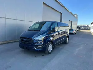 Ford Transit Custom Ford Transit Custom Rollstuhlumbau