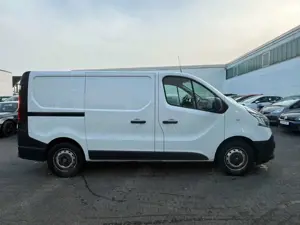 Renault Trafic Kasten L1H1 Komfort KLIMA/NAVI/AHK/PDC Bild 4