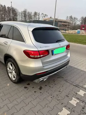 Mercedes-Benz GLC 220 d 4Matic 9G-TRONIC