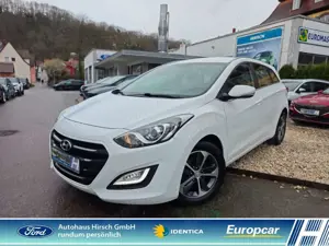 Hyundai i30 Kombi 1.4 Ltr. SitzLenkradhzg Klimaaut. PDC Temp.
