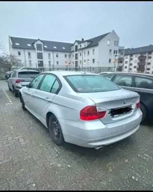 BMW 320 320i
