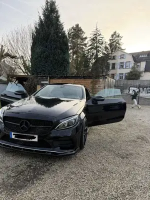 Mercedes-Benz C 220 d Coupe 4Matic 9G-TRONIC AMG Line