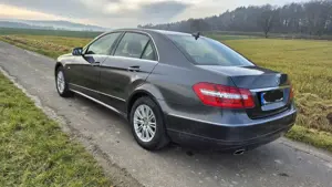 Mercedes-Benz E 300 CDI DPF BlueEFFICIENCY 7G-TRONIC Elegance