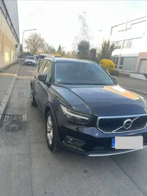 Volvo XC40 Momentum Pro AWD