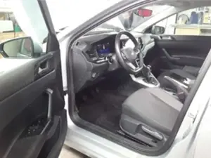 Volkswagen Polo Life 1.0 TSi SHZ Allwetter LED DAB Bild 4