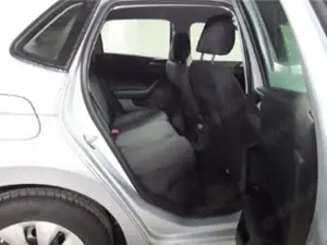 Volkswagen Polo Life 1.0 TSi SHZ Allwetter LED DAB Bild 3