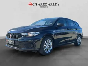 Fiat Tipo Street Navi Shitzheizung Klima LED TÜV