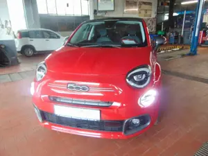 Fiat 500X Dolcevita 1.5 GSE Hybrid RED