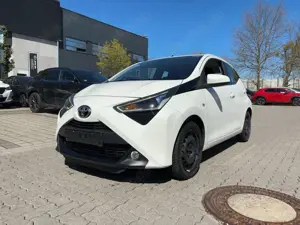 Toyota Aygo 1.0 x-play club Top Stadtauto*zuverlässig