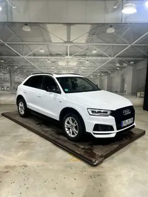 Audi Q3 2.0 TDI quattro S tronic S Line
