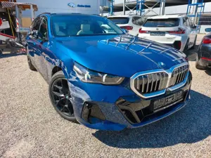 BMW 550 e xDrive M Pano/BW/ad.Fahrw./DrAssProf/NP102