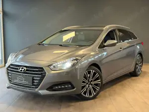 Hyundai i40 cw 1.7 CRDi blue Premium /LEDER/4xSHZ/KEYLESS/NAV
