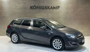 Opel Astra J Sports Tourer Exklusiv * PDC * SHZ *NAVI
