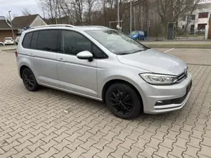 Volkswagen Touran 2.0 Tdi*Navi*LED*Kamera*1.Hand*Scheckheft,AHK