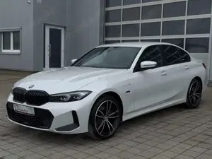 BMW 330 e xDrive MSport Facelift Limo Shadow-Line Ahk