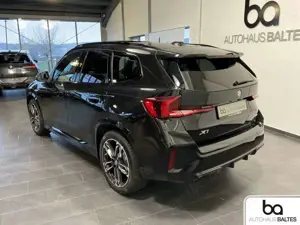 BMW X1 X1 xDrive30e M Sport 19"/Pano/DrivPlus/Park/AHK Bild 4