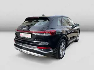 Audi Q4 e-tron Q4 40e-tron S-line Navi HUD Wärmepumpe CAM ACC Bild 4