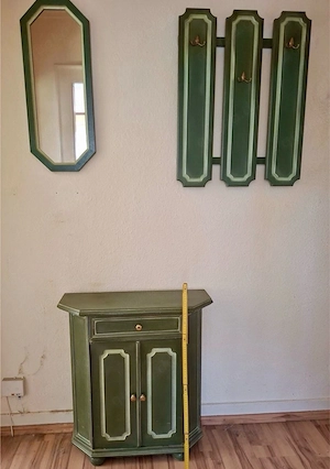 Flurmöbel Set   Garderobe, Spiegel & Schrank, Vintage