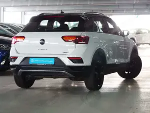 Volkswagen T-Roc 2.0 TSI DSG Sport 4Motion PANOR.SD, Navi LED Bild 3