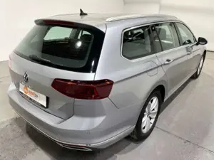 Volkswagen Passat Variant Elegance EU6d Navi LED ACC HUD Bild 3