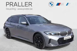 BMW 330 e xDrive Touring M Sport AHK Glasdach HeadUp eSitz