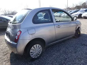 Nissan Micra 1.2 visia 48kW Bild 4