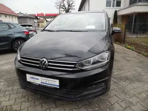 Volkswagen Touran Comfortline ACC AHK Navi Kamera