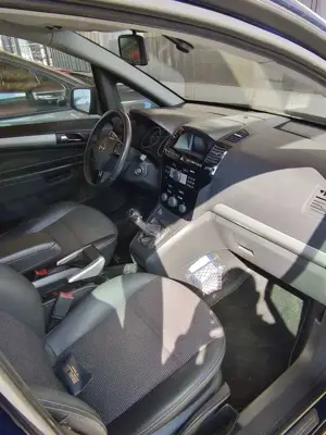Opel Zafira 1.9 CDTI Sport