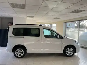 Volkswagen Caddy Life, AHK, Tempom.