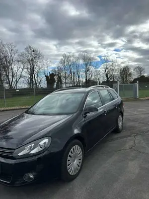Volkswagen Golf 1.6 TDI DPF Highline