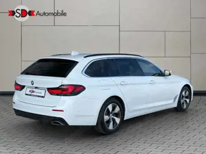 BMW 520 d Leder Navi 8xAlu Garantie Live-Cockpit DAB Bild 5