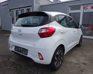 Hyundai i10 TREND AUTOMATIK SHZ LHZ PDC ALU Bild 5