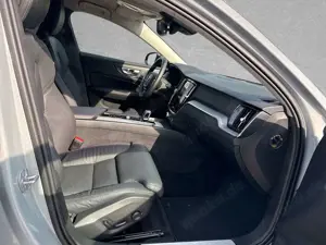 Volvo V60 B4 Mild-Hybrid Plus Dark ACC BLIS LED Bild 4