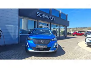 Peugeot 2008 Allure Pack 130 EAT8 *Sitzheizung, Rückfahrkamera* Bild 2