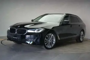 BMW 530 i xDrive Touring Leder/Temp/HUD/Kamera/HK/V Bild 3