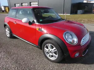 MINI One One,Klimaauto,SHZ,MFL,Tempo,PDC hinten,A-Lehne,