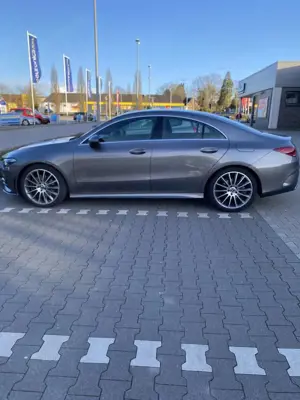 Mercedes-Benz CLA 200 AMG Line + 2 Jahre Junge Sterne Garantie