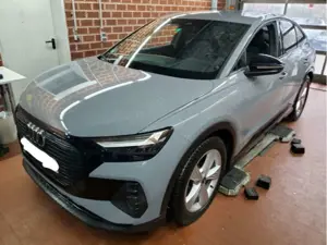 Audi Q4 e-tron 40 S-Line Black LED NAVI KAM Bild 2