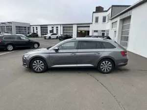 Skoda Superb Bild 2