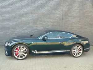 Bentley Continental GT V8 Mulliner/Carbon/Panorama/22Z