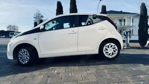 Toyota Aygo x-play Bild 4