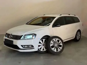 Volkswagen Passat R-Line Business Edition/Xenon/Navi/AHK/SH
