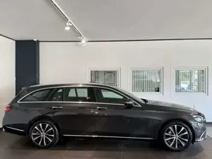 Mercedes-Benz E 300 e Avantgarde *S.dach-360°Widescreen-1.HD* Bild 5