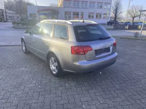 Audi A4 Avant 2.0 TDI Bild 3