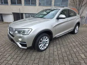 BMW X4 xDrive 20 d xLine*AHK*SCHIEBEDACH Bild 4
