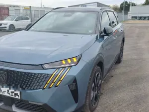 Peugeot 5008 5008 Hybrid 145 e-DSC6 GT Bild 2