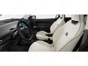 MINI Cooper E COOPER Cooper E Favoured Trim Panorama Bild 3