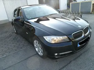 BMW 318 Diesel*Lifestyle Edition*SHZ*AHK*TEMP